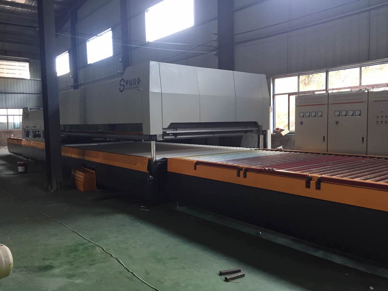 玻璃鋼（gāng）化（huà）爐