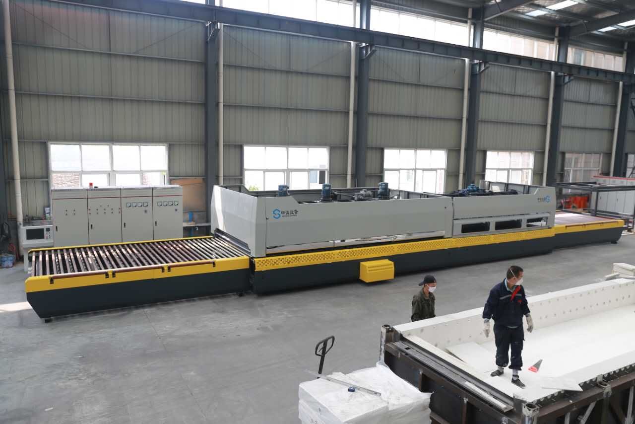 警惕！玻（bō）璃鋼化爐操作故障大